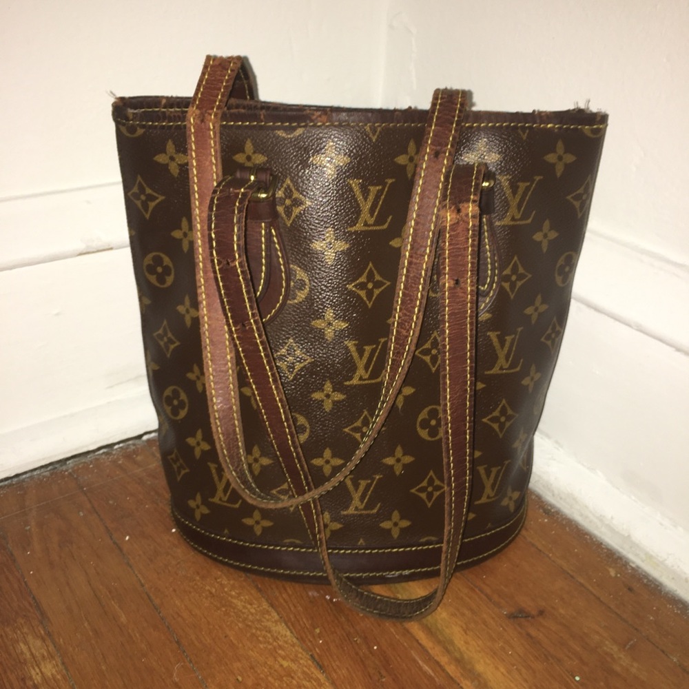 Authenic Louis Vuitton Bucket Bag